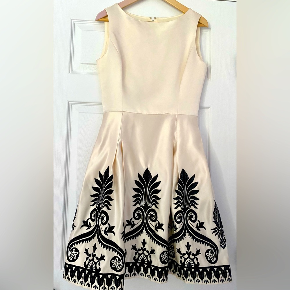 Gorgeous Alease Fisher Cream Silk Cocktail Dress with Black Embroidery